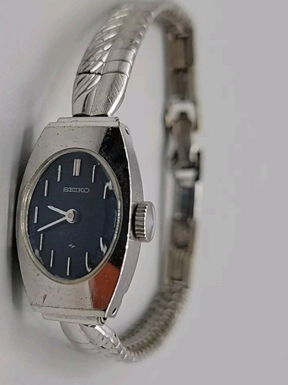 VTG 1971 Seiko 11-7039 Ladies Mechanical Watch Blue Dial 17mm 6" Textured Band